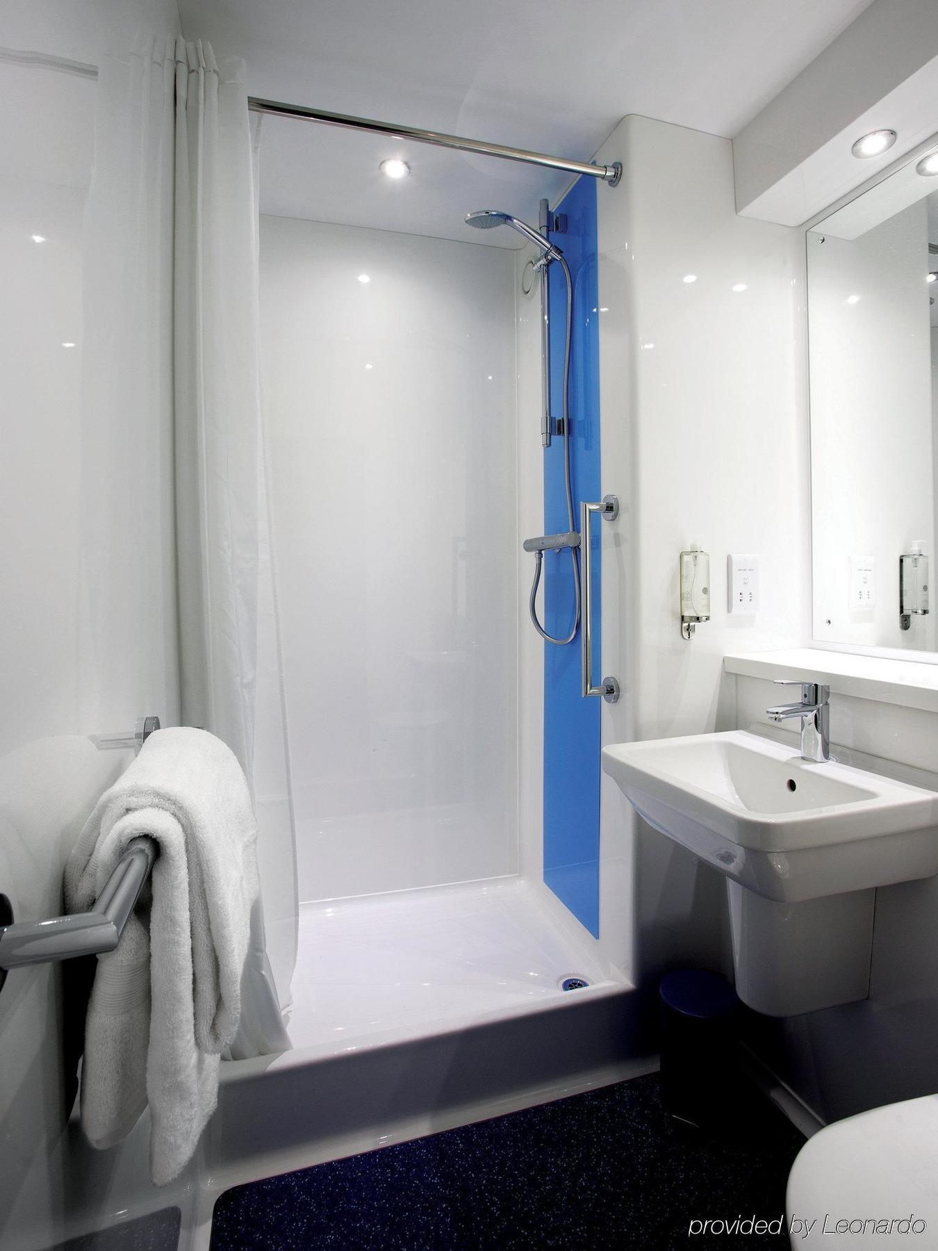 Travelodge Newcastle Central Екстериор снимка