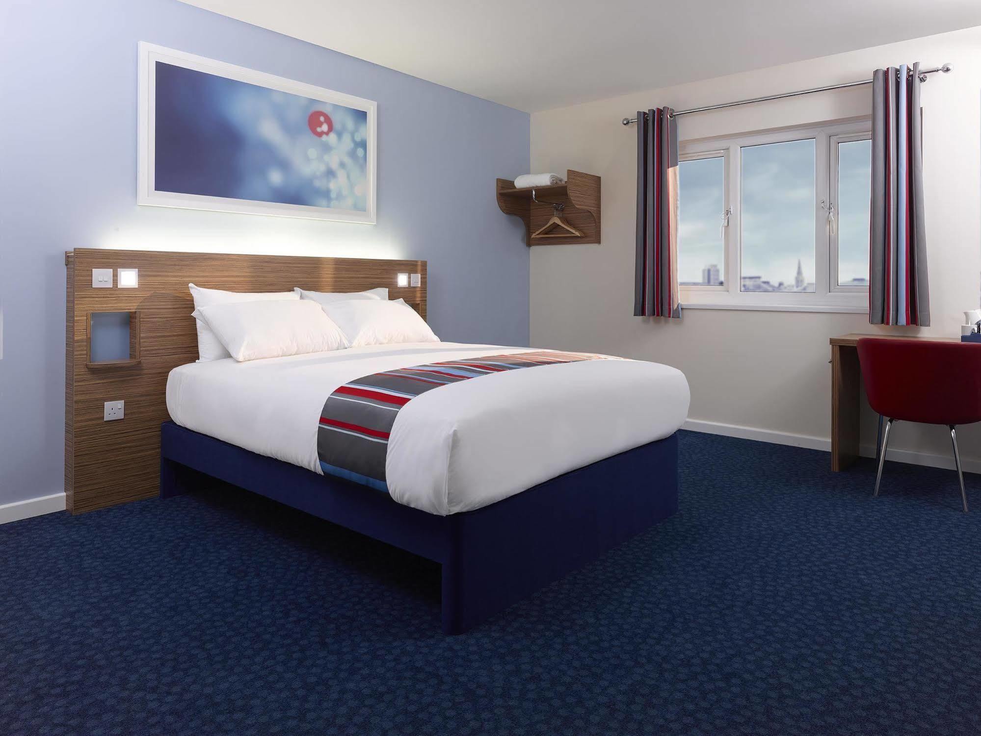 Travelodge Newcastle Central Екстериор снимка